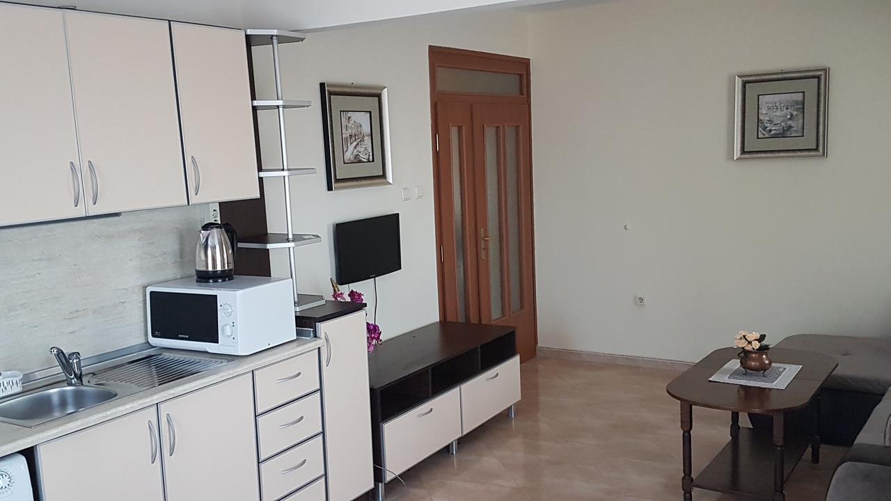 Tashevi Apartments เปาโมเรีย ภายนอก รูปภาพ